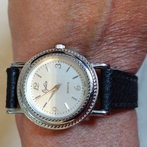 Optics quartz watch.